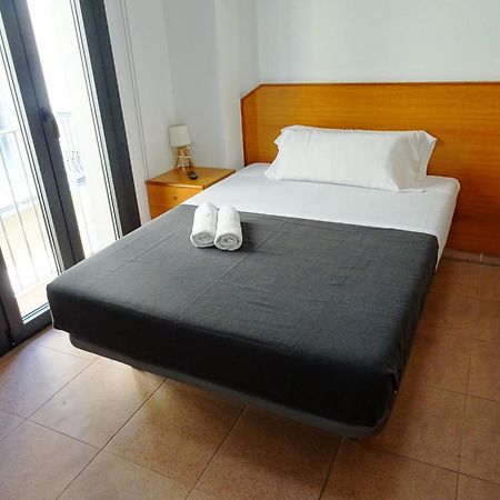 Center Plaza Figueres Apartment Ngoại thất bức ảnh