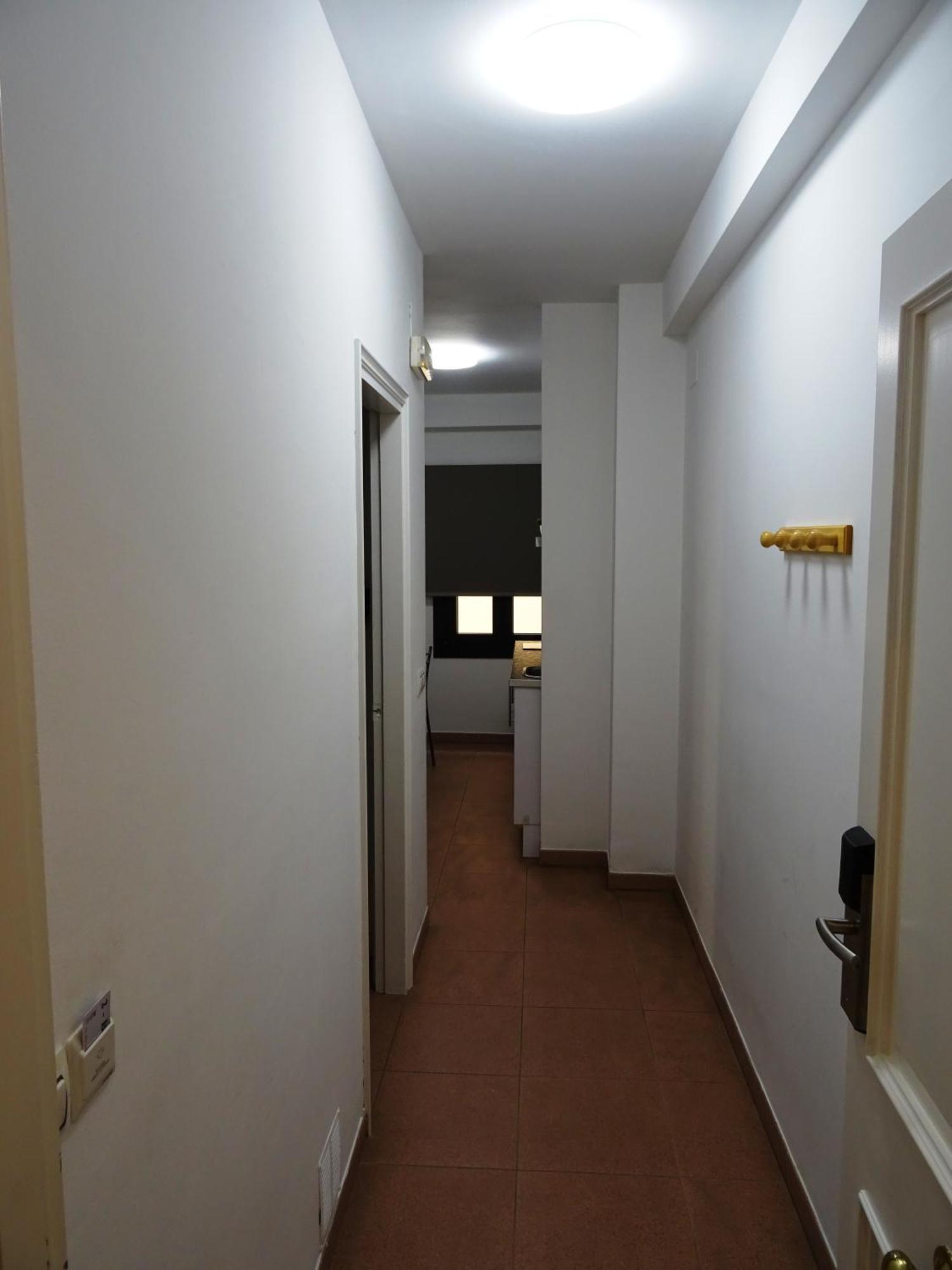 Center Plaza Figueres Apartment Ngoại thất bức ảnh